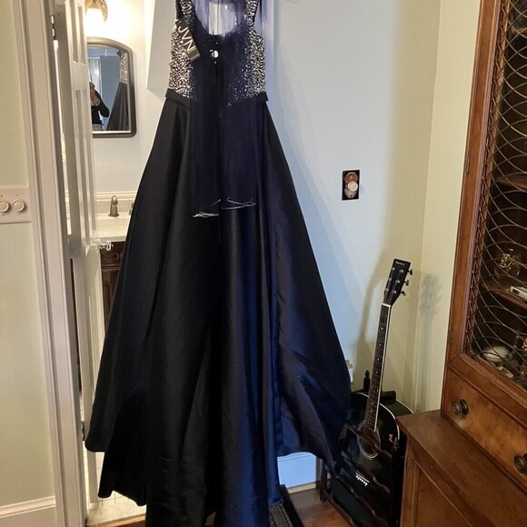 NWT JVN by Jovani JVN08474SC Mikado Prom Dress Navy Size 8 - Picture 6 of 6